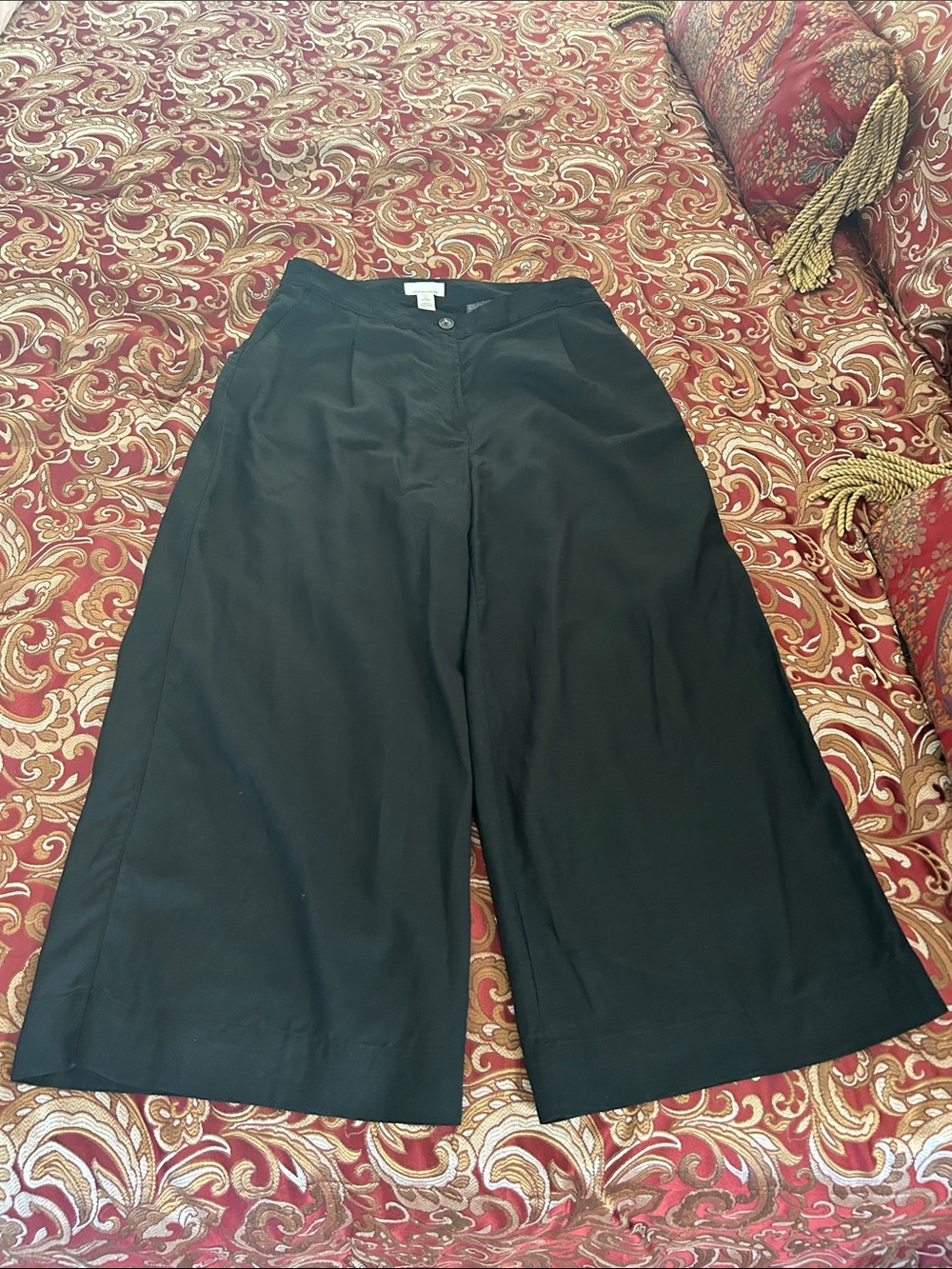 Men's Pants Subcategory Identification